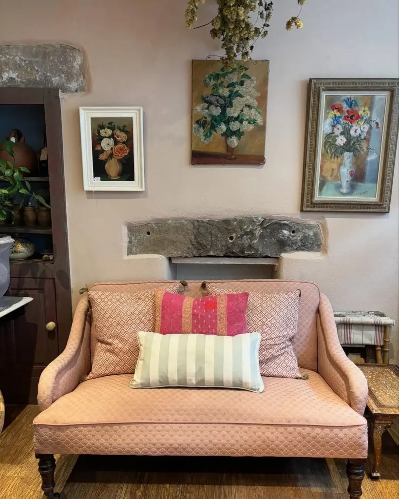 Dusty Pink Antique-Style Settee