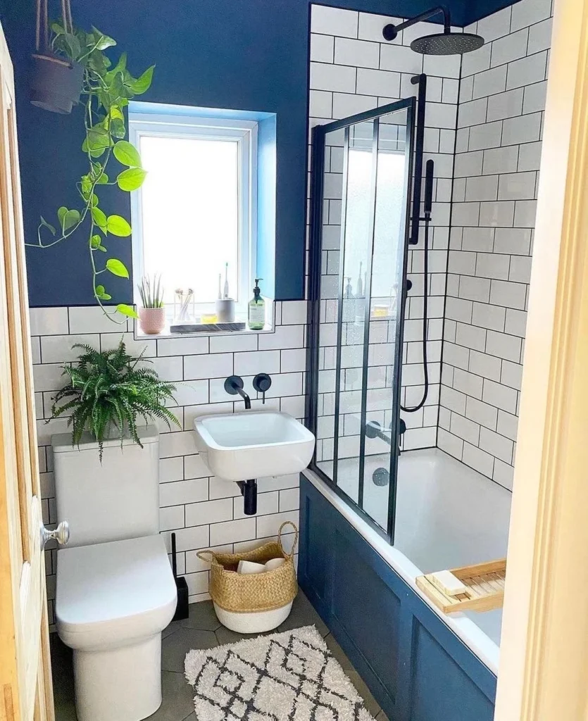 Navy Blue and White for a Small Bathroom