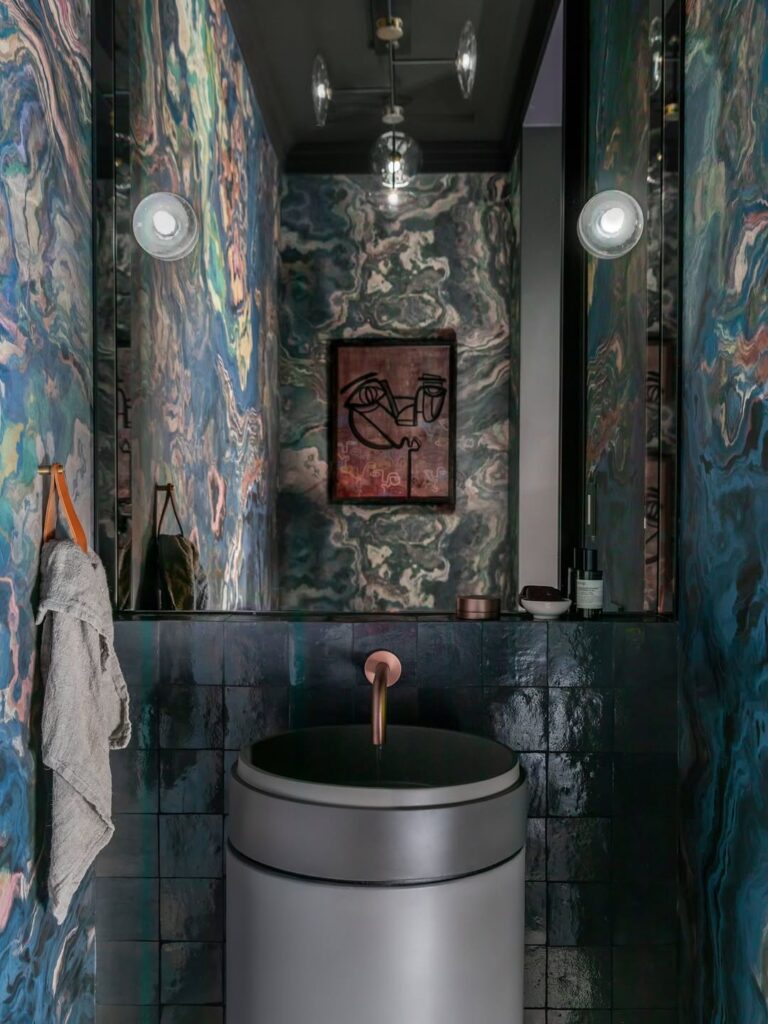ridescent Swirl Walls